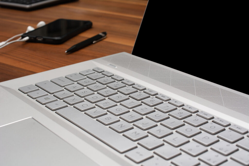 Laptop011